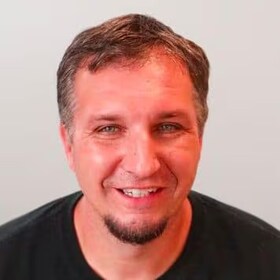 Staff member Paul Bassininsky from ID_9b68ec
