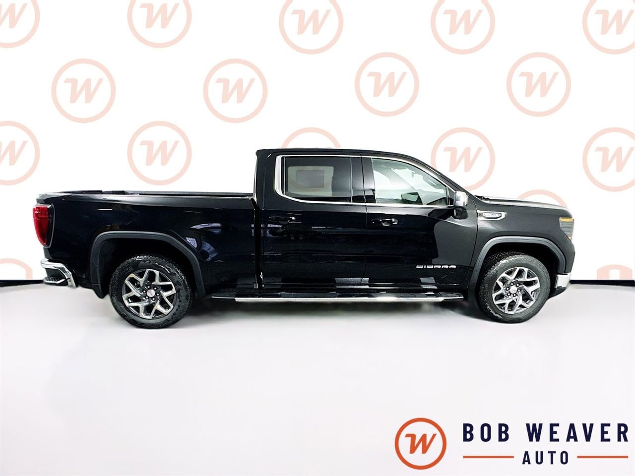 2026 GMC Sierra 1500 SLE - Photo 9