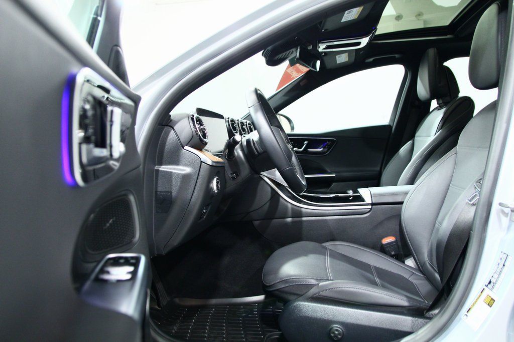 2025 Mercedes-Benz C-Class Sedan C 300 - Photo 20