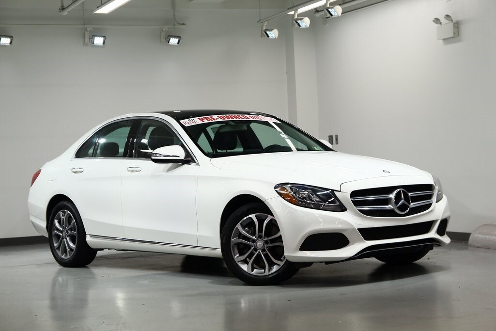 2016 Mercedes Benz C 300 4MATIC Sedan photo 2