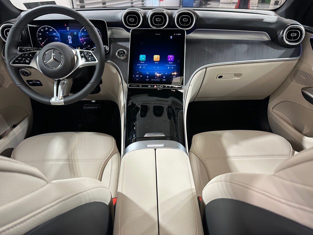 2026 Mercedes Benz GLC 300 4MATIC photo 4