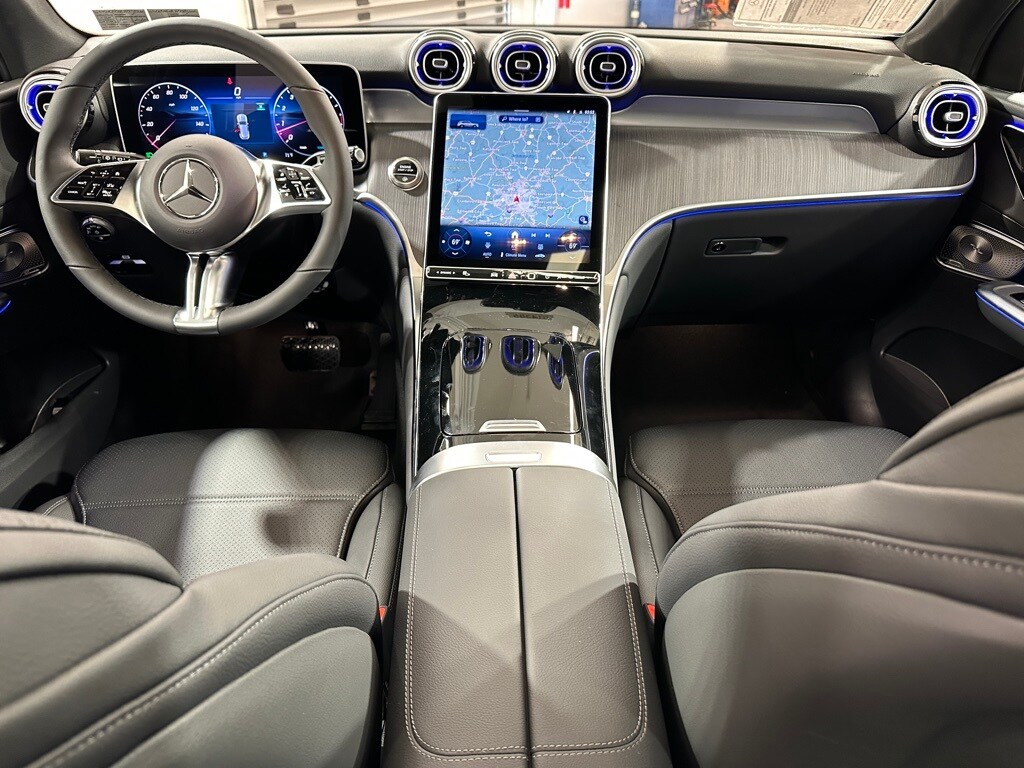 2026 Mercedes Benz GLC 300 4MATIC photo 4