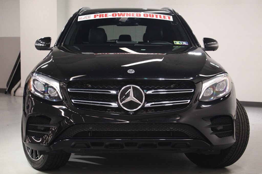 2018 Mercedes Benz GLC 300 photo 2
