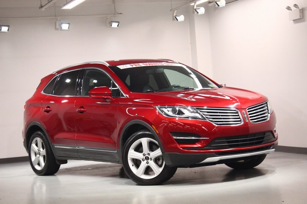 2015 Lincoln MKC Base photo 2