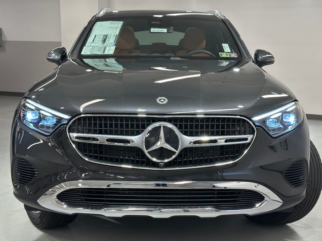 2026 Mercedes Benz GLC 300 4MATIC photo 3