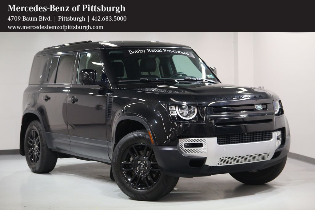 2023 Land Rover Defender S's photo