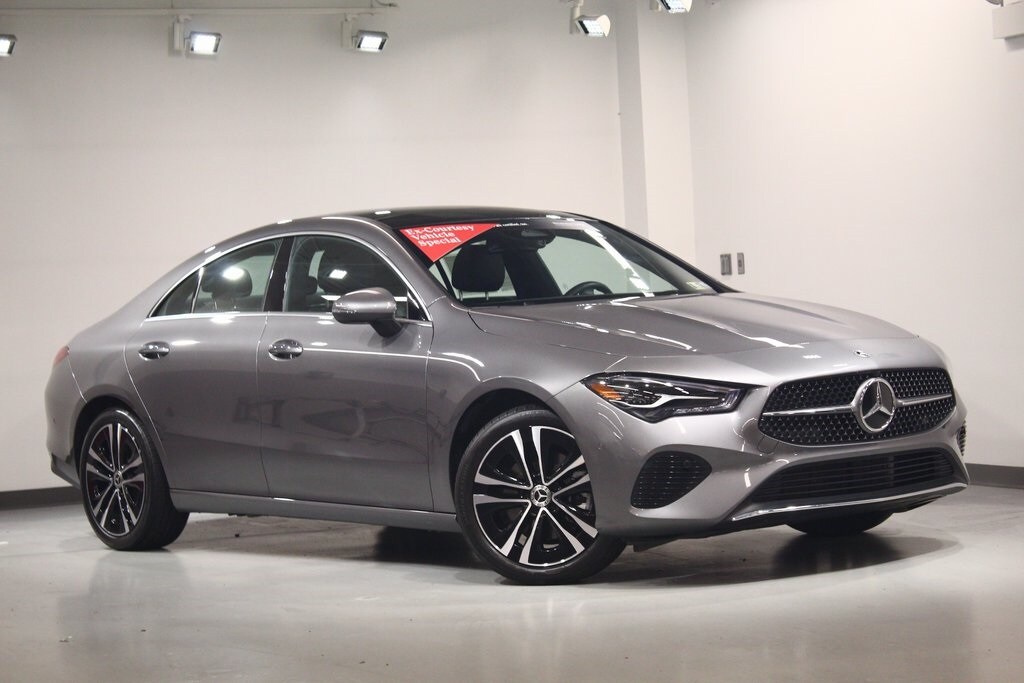 2025 Mercedes Benz CLA 250 4MATIC photo 2