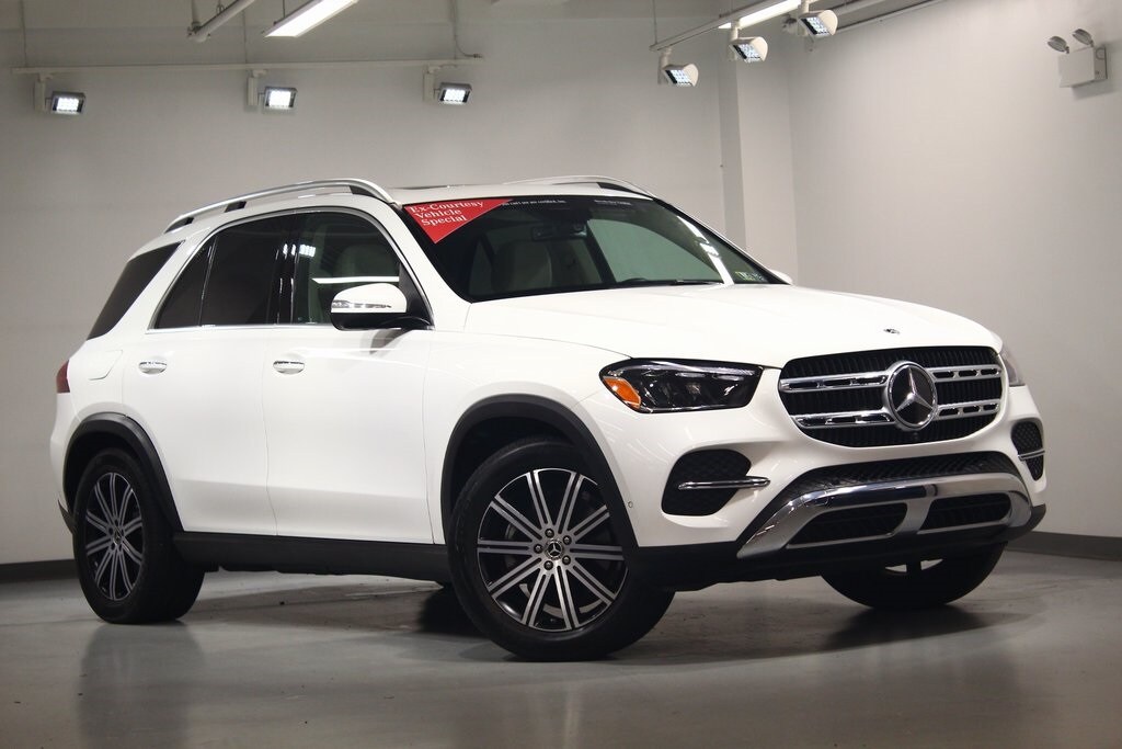 2025 Mercedes Benz GLE 350 4MATIC photo 2