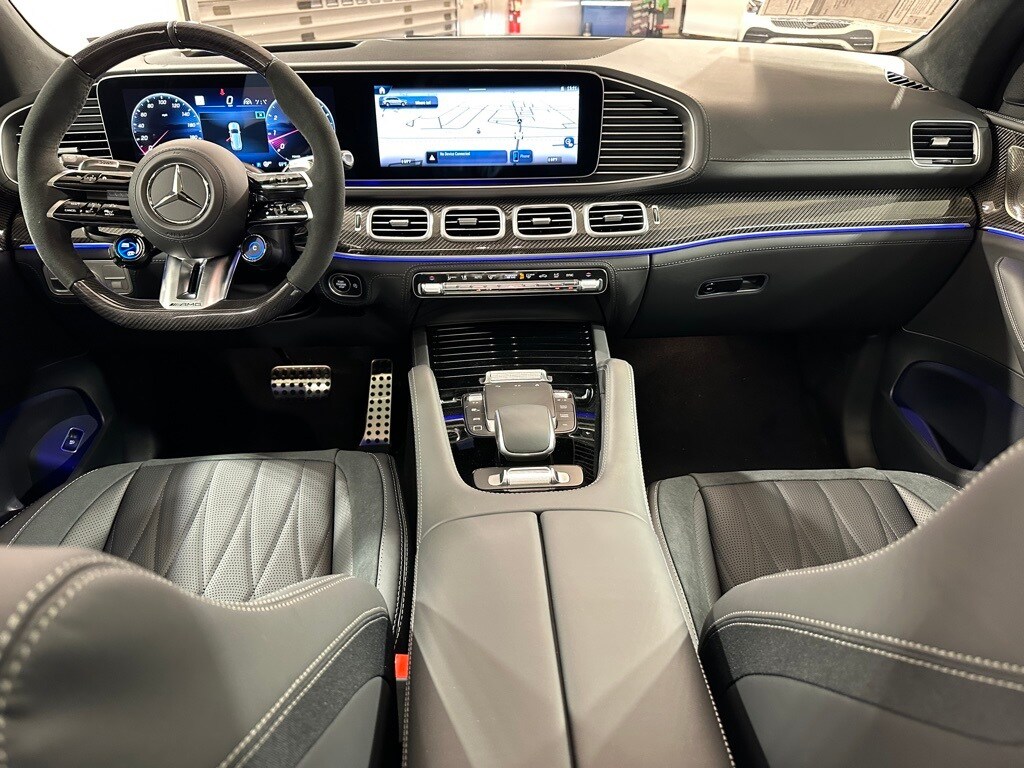 2026 Mercedes Benz GLS AMG 63 4MATIC photo 4