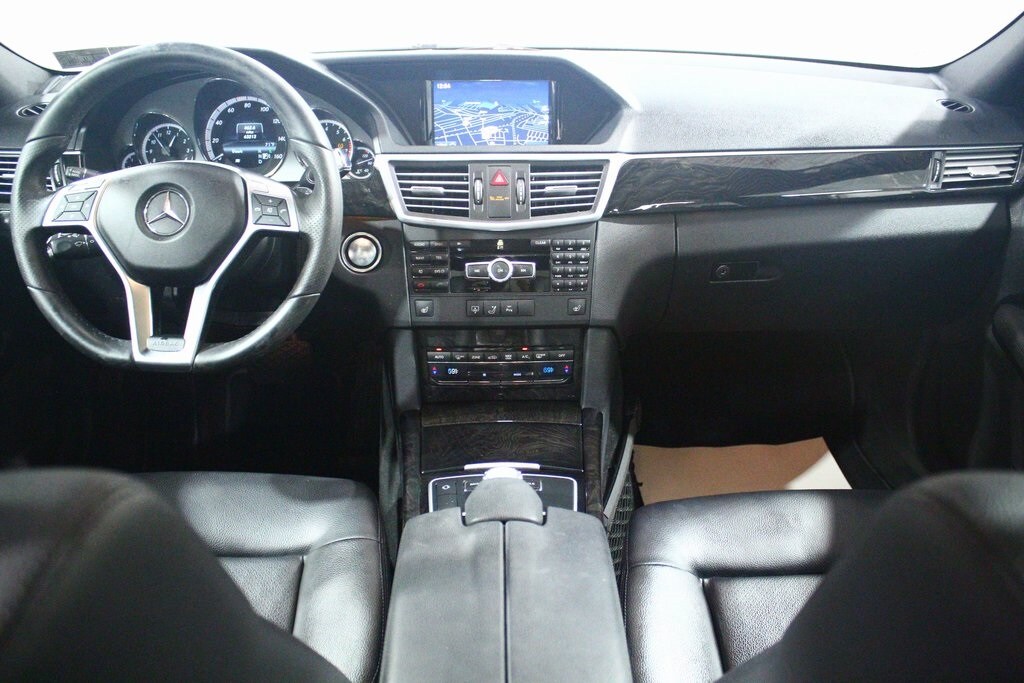 2013 Mercedes Benz E 350 photo 4