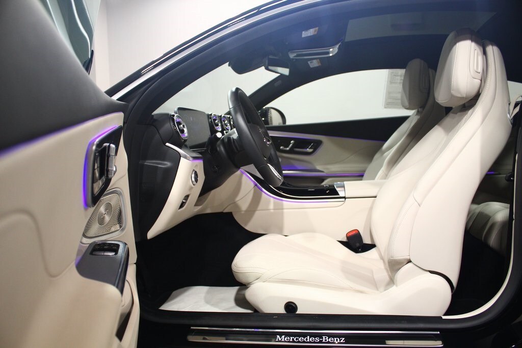 2024 Mercedes Benz CLE 300 photo 4