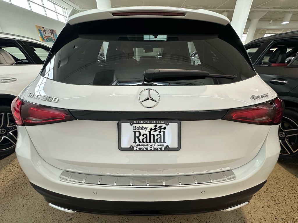 2026 Mercedes-Benz GLC Base - Photo 9
