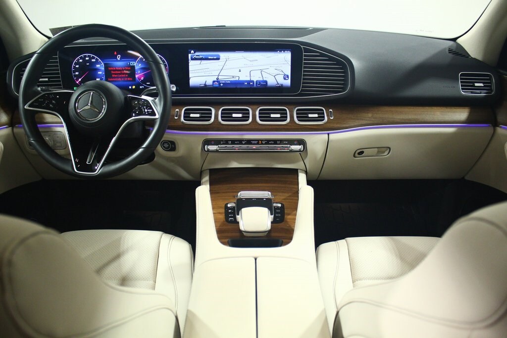 2025 Mercedes Benz GLE 350 4MATIC photo 4