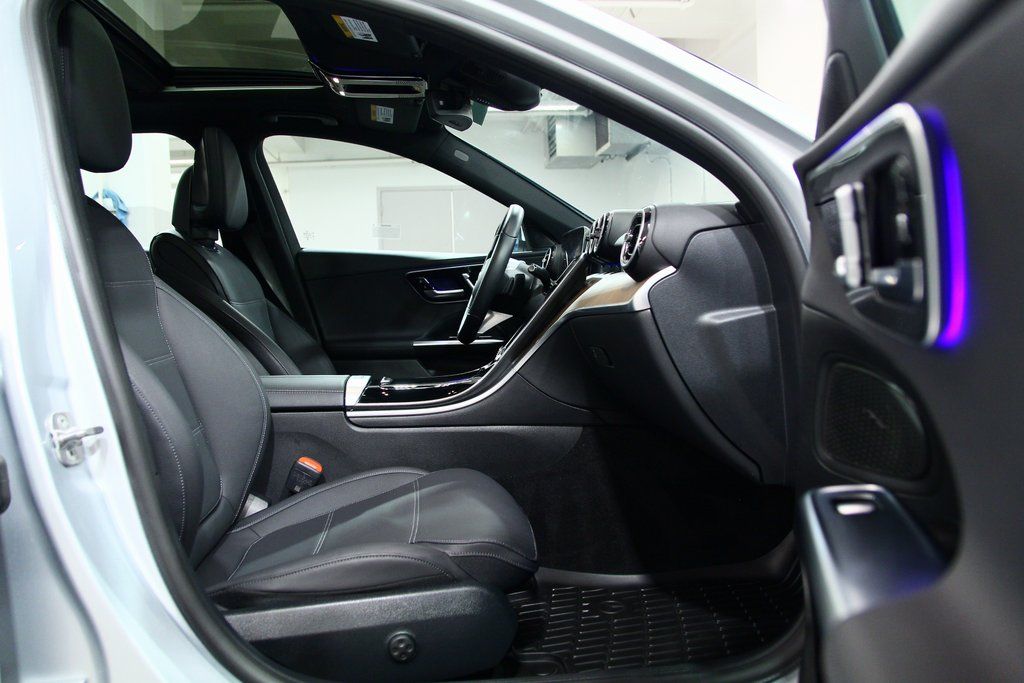 2025 Mercedes-Benz C-Class Sedan C 300 - Photo 24
