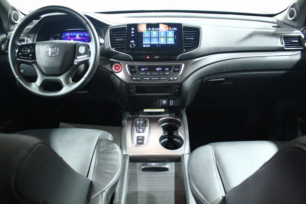 2021 Honda Pilot Special Edition photo 4