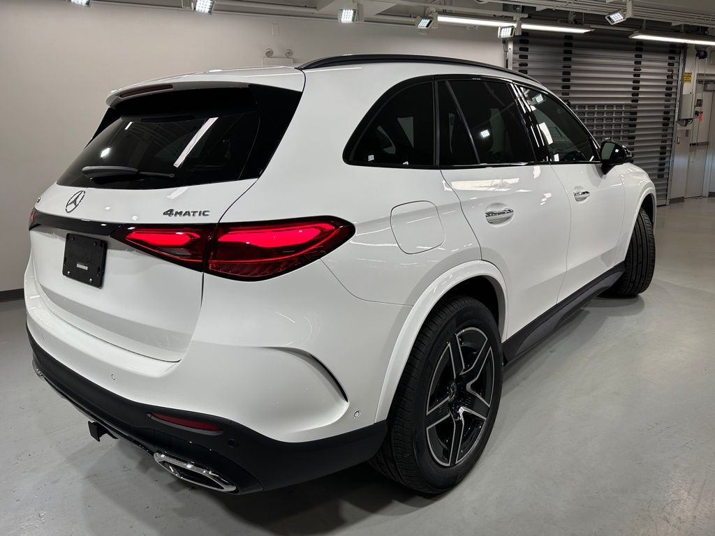 2026 Mercedes-Benz GLC Base - Photo 11