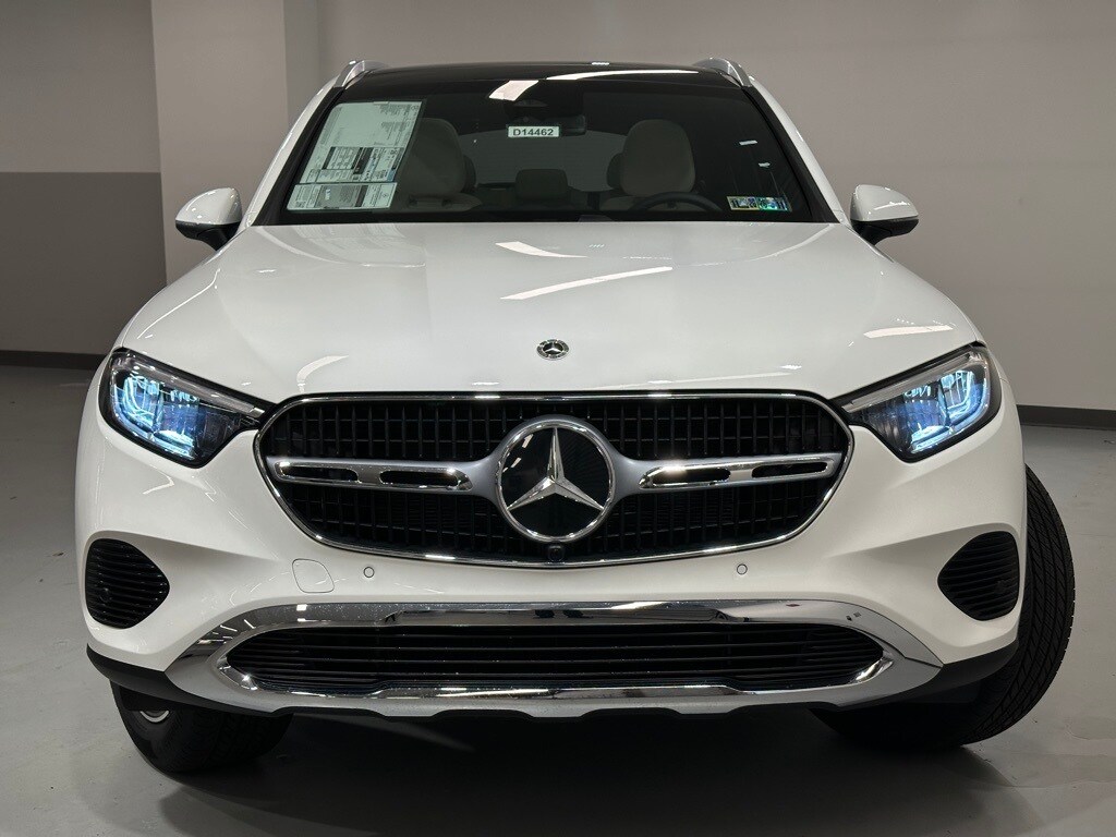 2026 Mercedes Benz GLC 300 4MATIC photo 3