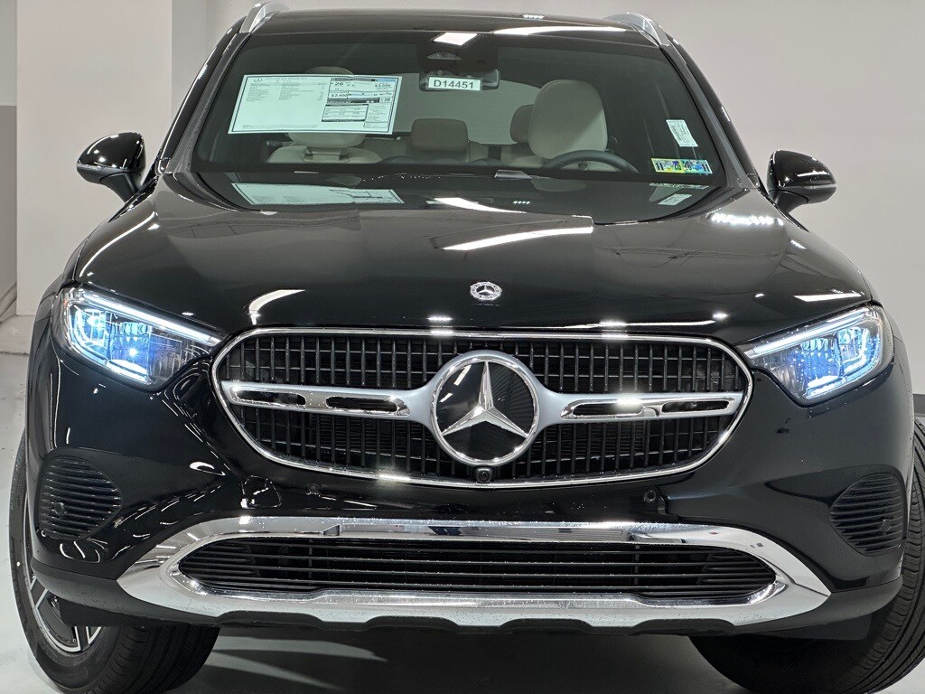 2026 Mercedes Benz GLC 300 4MATIC photo 3