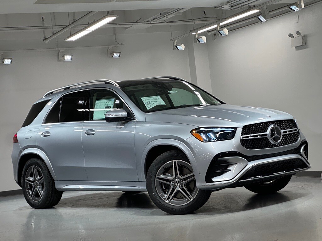 2025 Mercedes Benz GLE 350 4MATIC photo 2