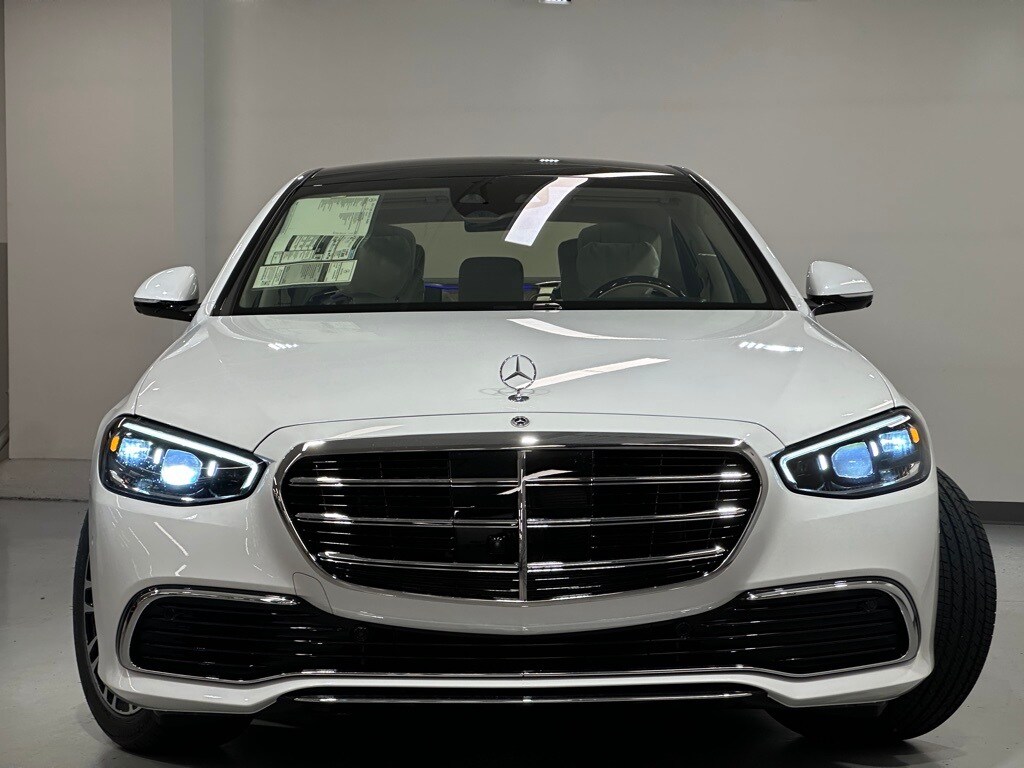 2026 Mercedes Benz S 580 4MATIC photo 3