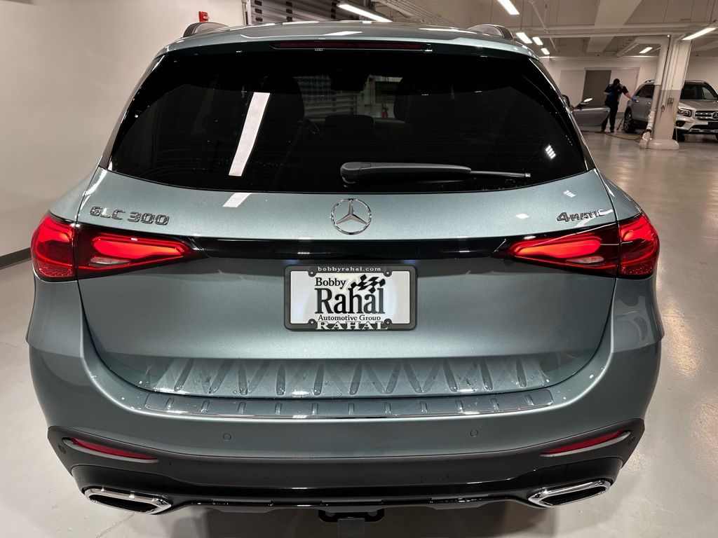 2026 Mercedes-Benz GLC