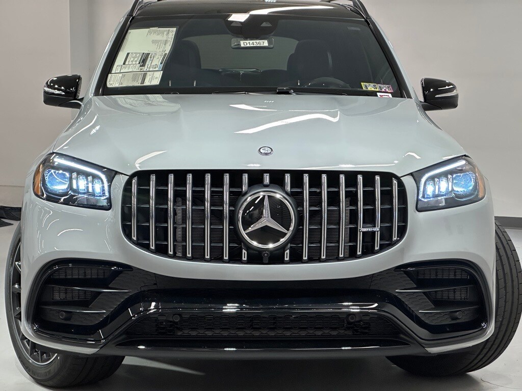 2026 Mercedes Benz GLS AMG 63 4MATIC photo 3