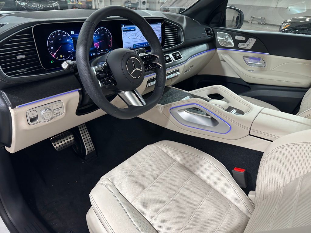 2025 Mercedes-Benz GLS Base - Photo 13