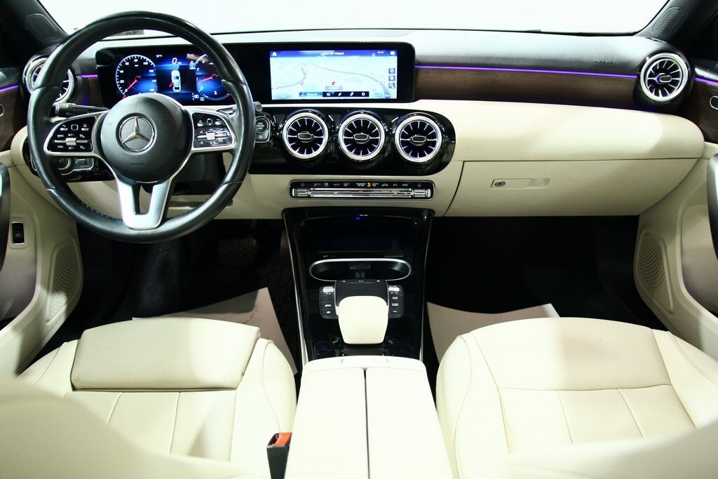 2022 Mercedes Benz A 220 photo 4