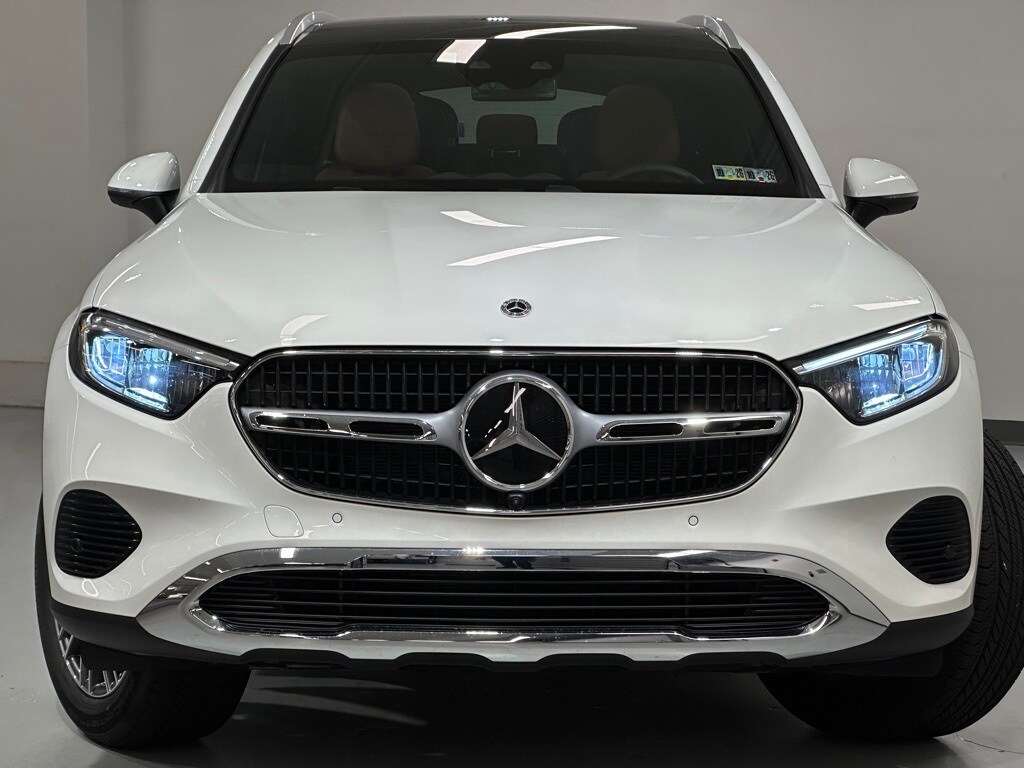 2026 Mercedes Benz GLC 300 4MATIC photo 3