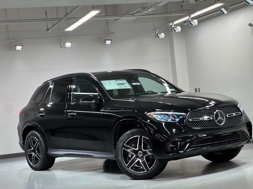 2026 Mercedes Benz GLC 300 4MATIC photo 2