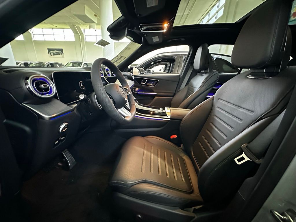 2026 Mercedes-Benz GLC Base