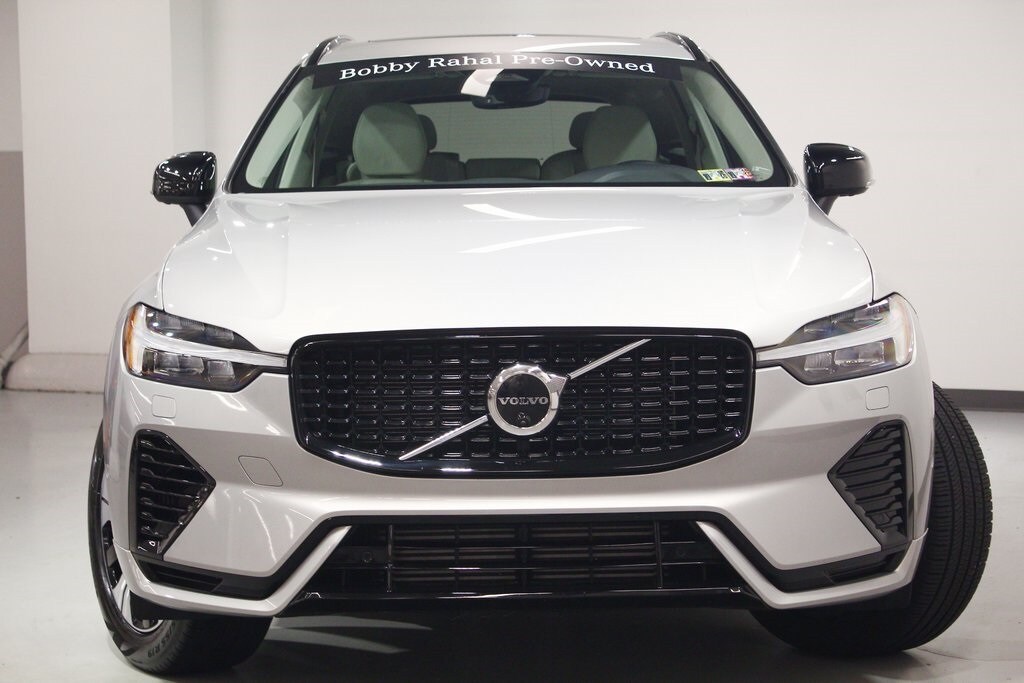 2024 Volvo XC60 Recharge Hybrid T8 Plus photo 3