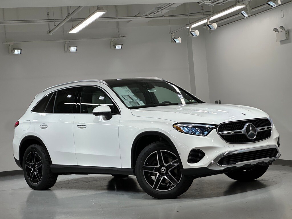 2026 Mercedes Benz GLC 300 4MATIC photo 2