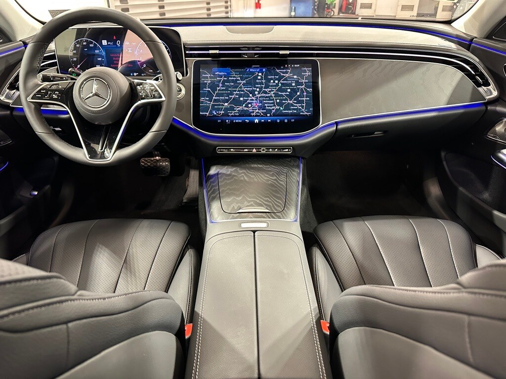 2026 Mercedes Benz E 350 4MATIC Sedan photo 4