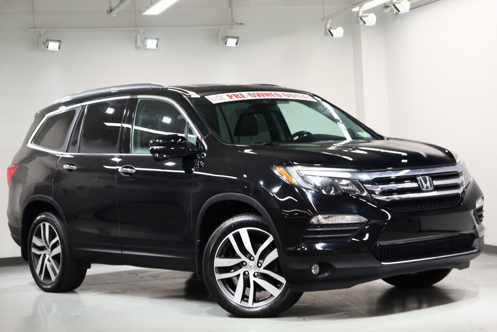 2016 Honda Pilot Touring photo 2