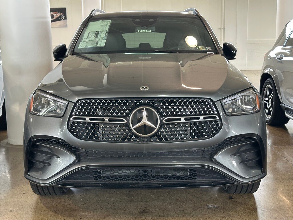 2025 Mercedes Benz GLE 580 4MATIC photo 2