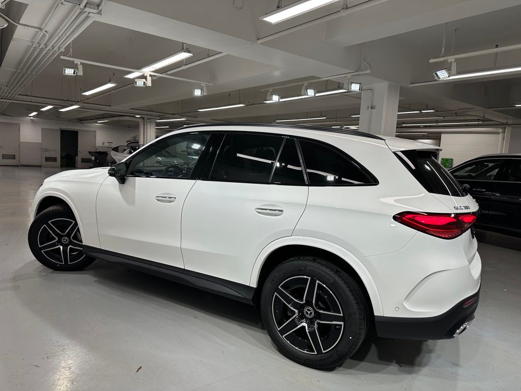 2026 Mercedes-Benz GLC Base - Photo 12