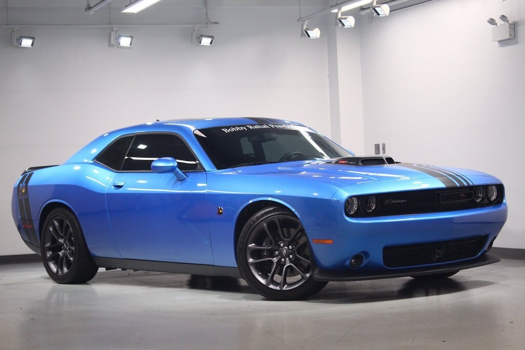 2023 Dodge Challenger R/T Scat Pack photo 2