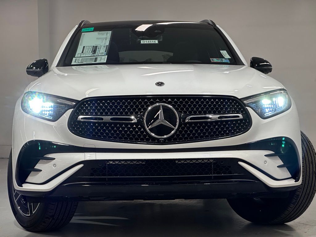 2026 Mercedes-Benz GLC Base - Photo 3