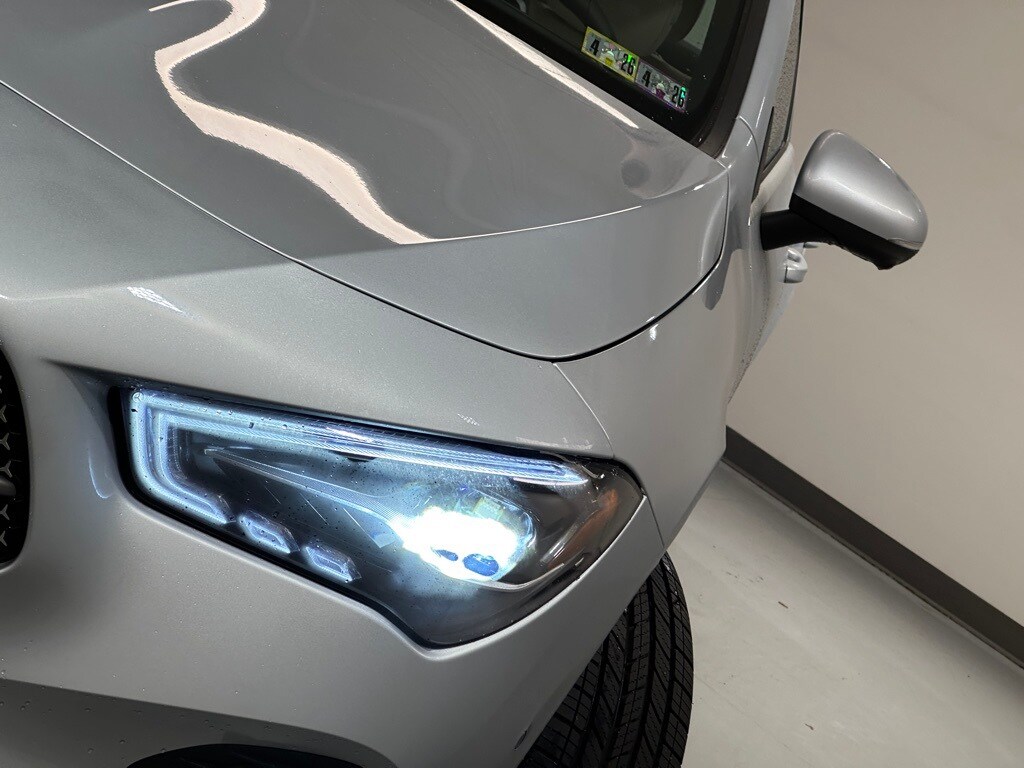 2025 Mercedes Benz CLA 250 4MATIC photo 4