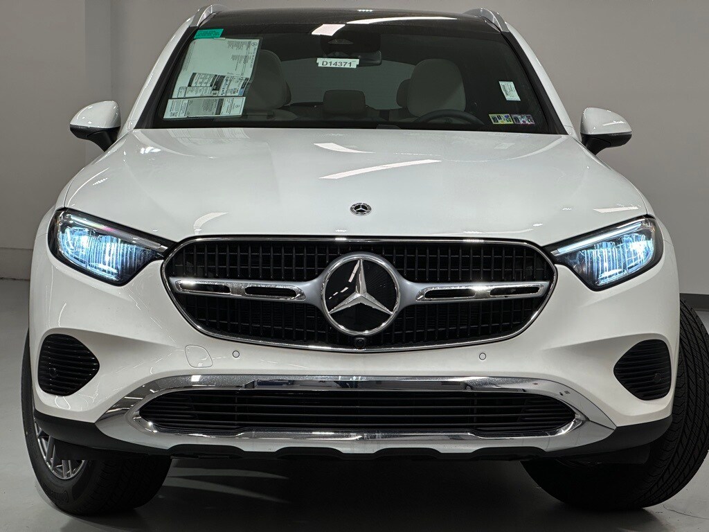 2026 Mercedes Benz GLC 300 4MATIC photo 3