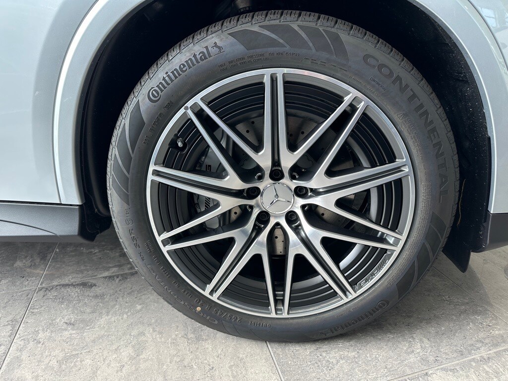2025 Mercedes Benz GLC AMG 43 photo 3
