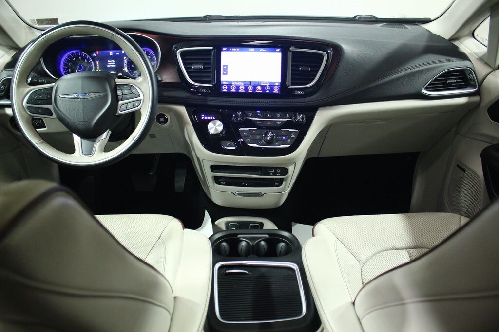 2018 Chrysler Pacifica Limited photo 4