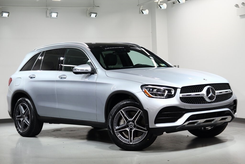 2022 Mercedes Benz GLC 300 4MATIC photo 2