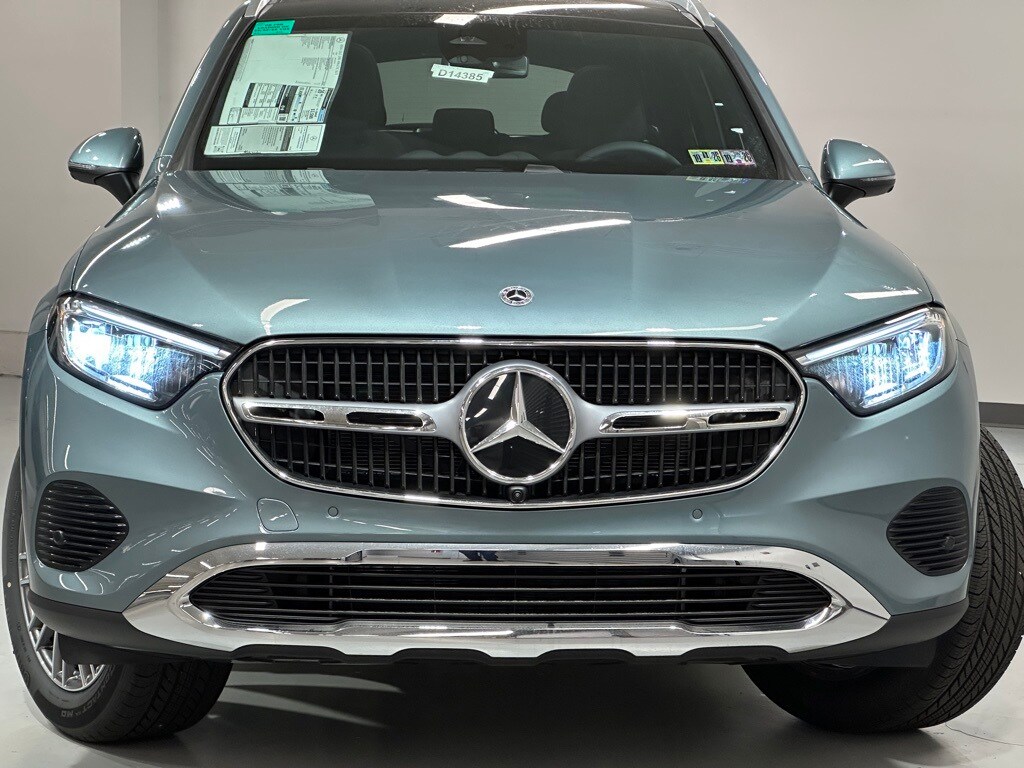 2026 Mercedes Benz GLC 300 4MATIC photo 3