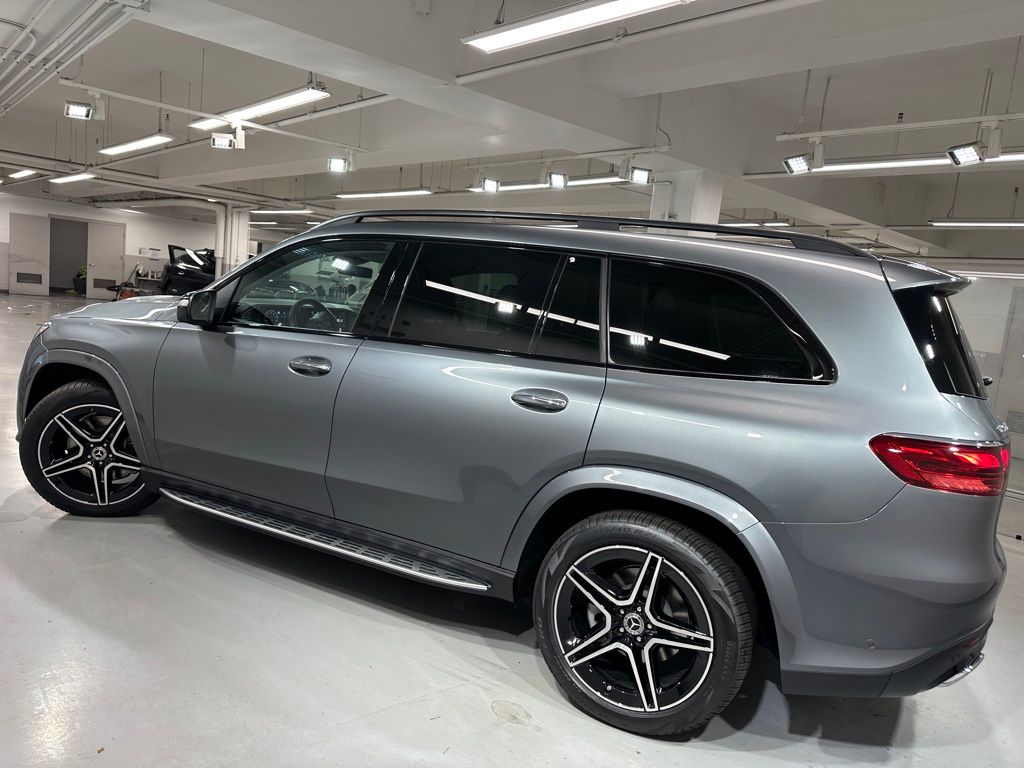 2026 Mercedes-Benz GLS Base - Photo 13