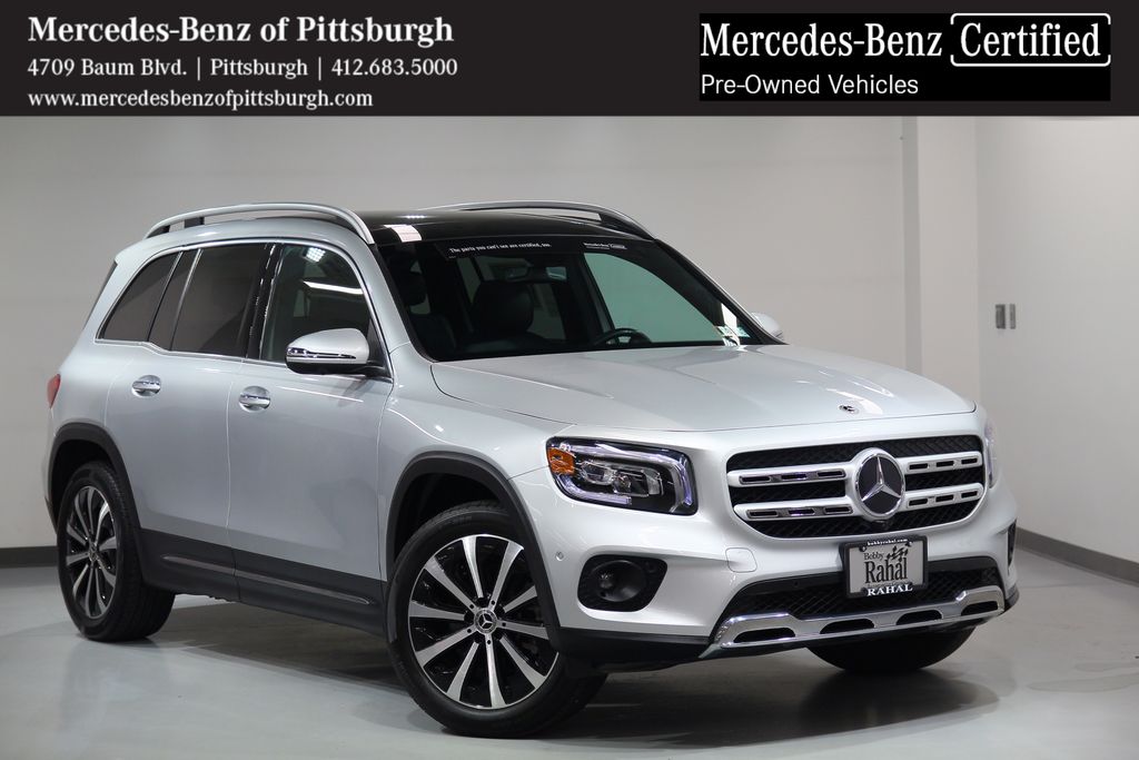2023 Mercedes-Benz GLB GLB 250 4MATIC's photo