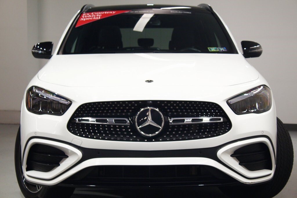 2025 Mercedes Benz GLA 250 4MATIC photo 2