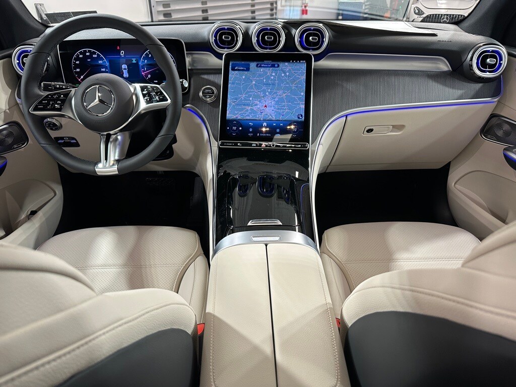 2026 Mercedes Benz GLC 300 4MATIC photo 4