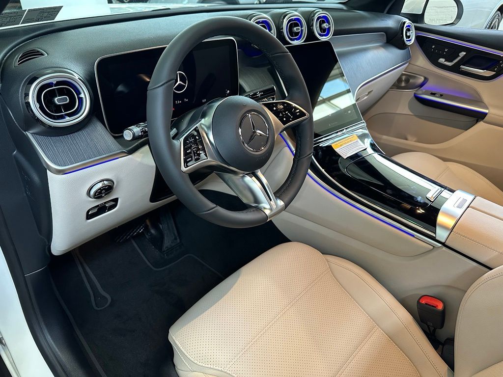 2026 Mercedes-Benz GLC Base